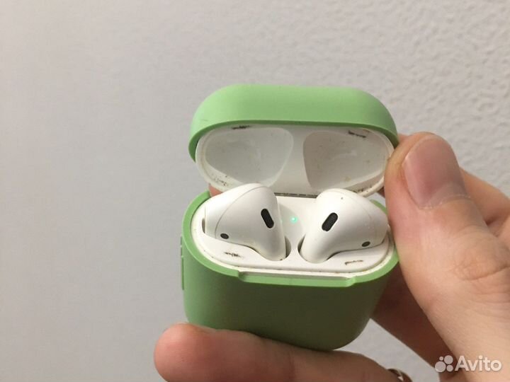 Беспроводные наушники airpods 2