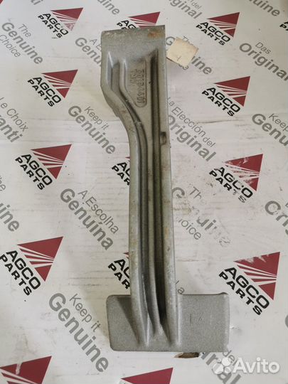 Педаль сцепления agco 501944D1