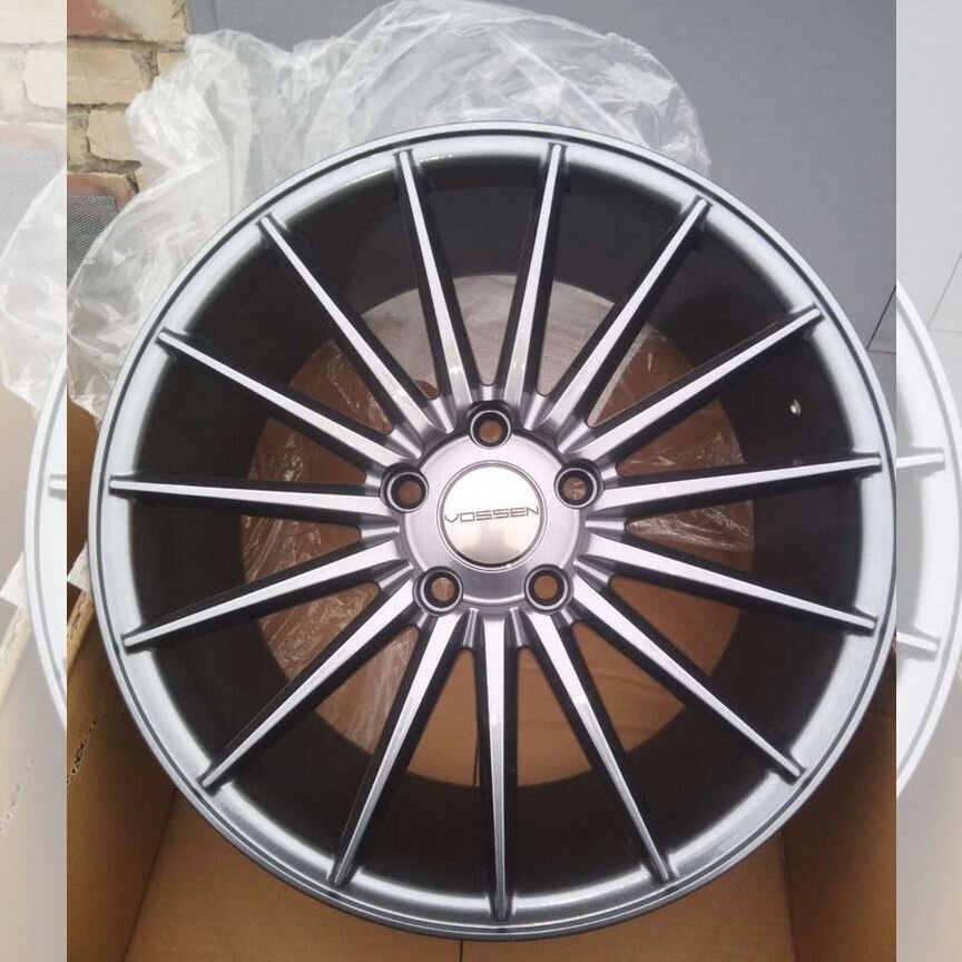 Литые диски Vossen VFS-2 7.5×R17 5×114.3