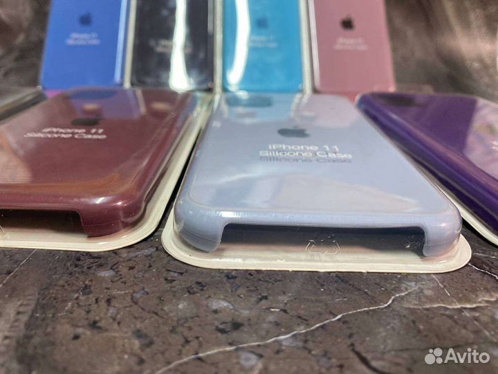 Чехол на iPhone 11