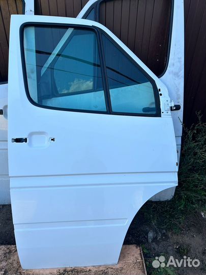 Двери на Mercedes Sprinter classic