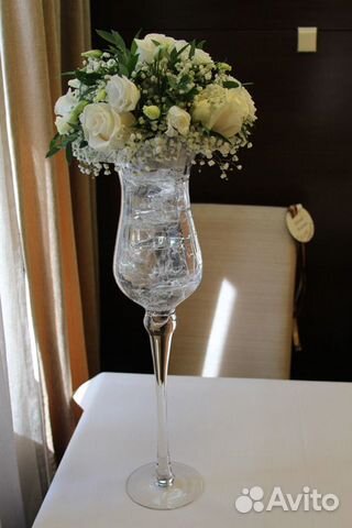 Ваза на высокой ножке