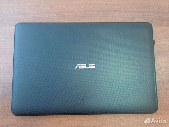 Ноутбук Asus X751L