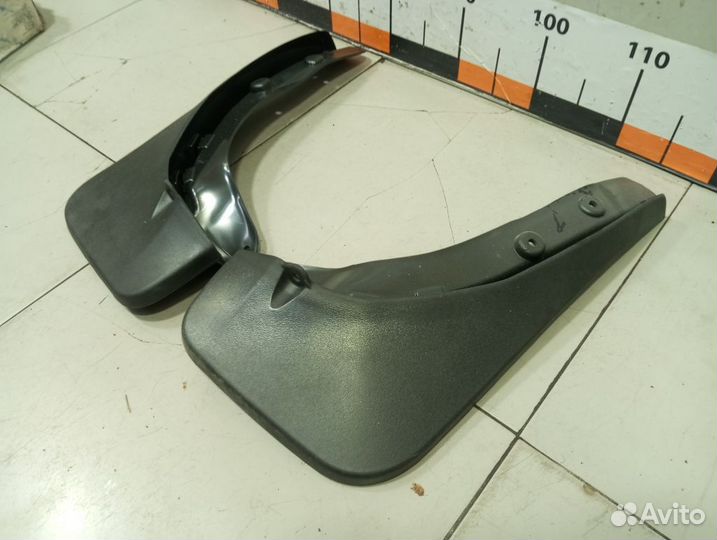 Брызговик задний Volkswagen Passat CC