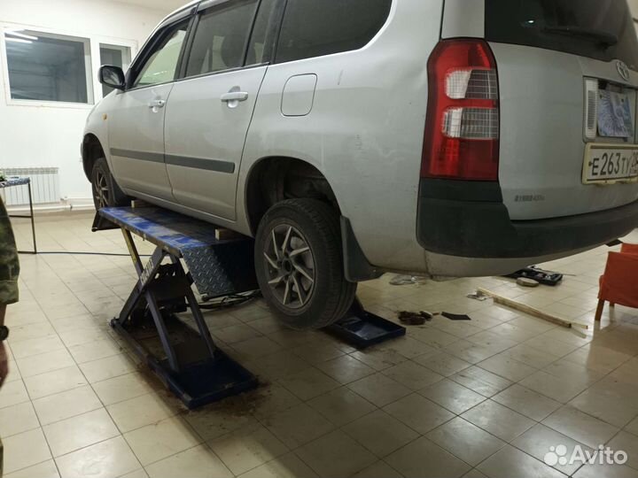 Автоподъемник ножничный