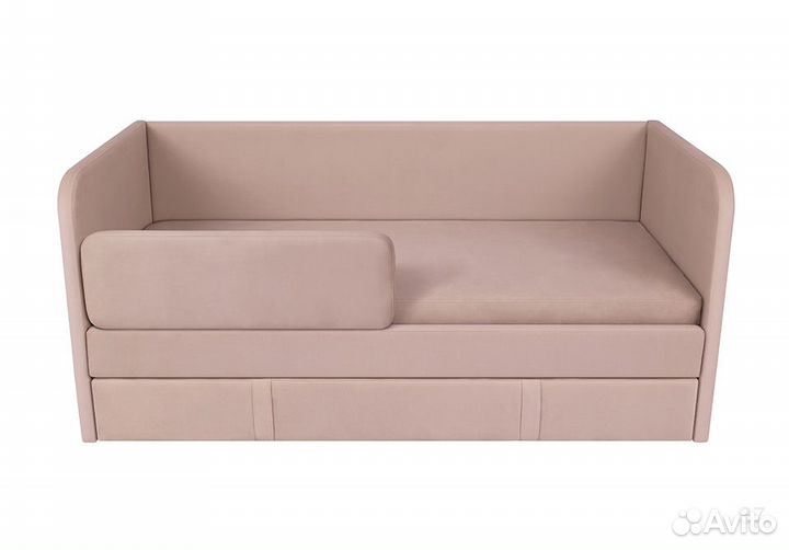 Детская кровать в обивке