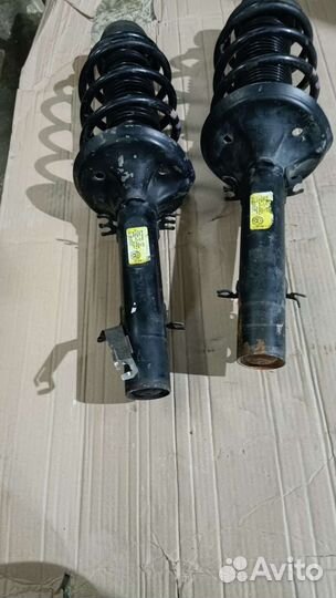 Стойки передние Golf 4 / Bora / Octavia