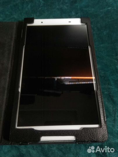 Планшет Lenovo Tab 4 TB-8504x Dolby Atmos