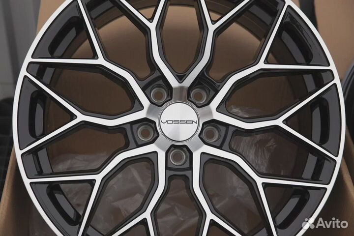 Диски Vossen HF2 R 17 5x108 Черные с полировкой