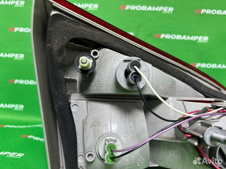 Фонарь внутренний задний правый Ford Focus 3 Вагон
