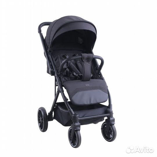 Прогулочная коляска с перекидной ручкой