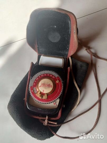 Фотоэкспонометр, экспонометр (лат. expono) —