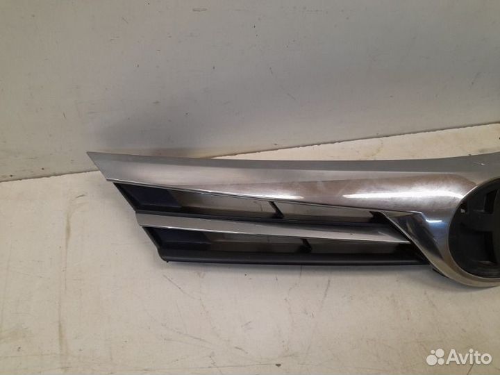 Решетка радиатора Toyota Corolla E180 2016-2019