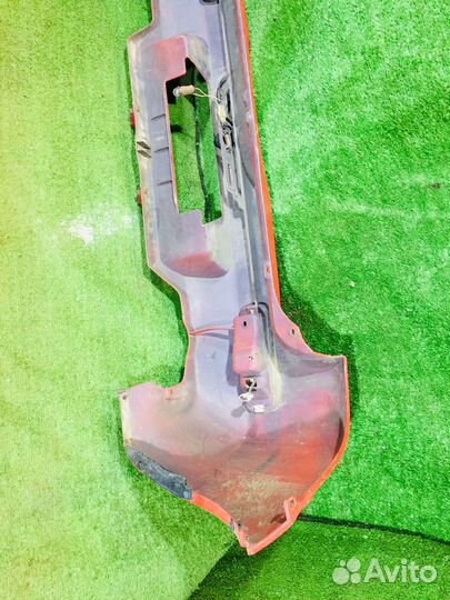 Бампер задний Toyota Cami J100E Красныйцарапины