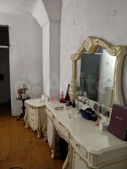 2-к. квартира, 80 м², 1/2 эт.