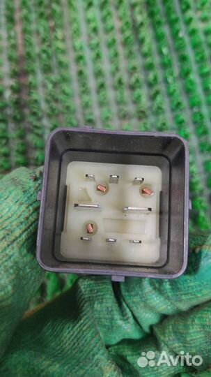 Реле свечей накала Citroen C-Crosser 2007