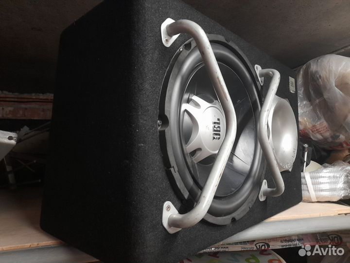 Сабвуфер JBL GT5-1204BR