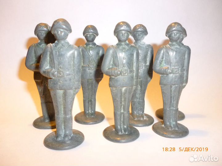 Солдатики металлические, набор из 7 штук, СССР