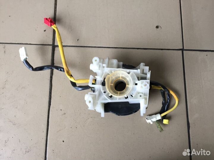 Подрулевой шлейф Mitsubishi Montero Sport 1