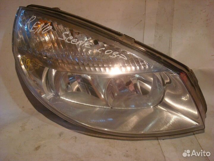 Фара правая Renault Scenic 2003-2009