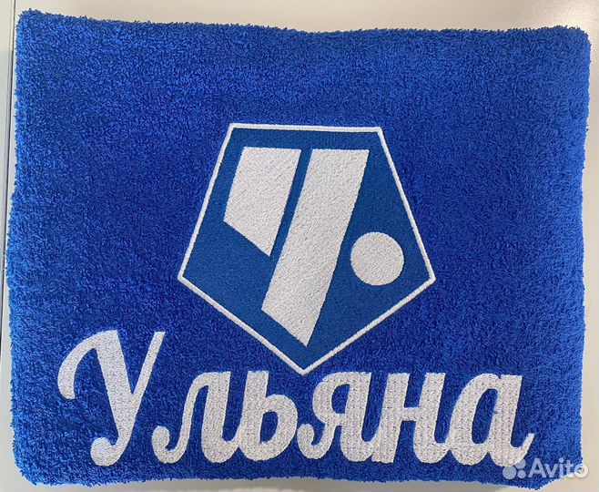 Полотенце с вышивкой