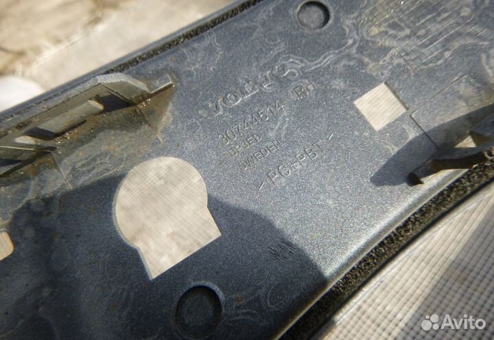 Вольво XC70 рамка габарита заднего правого