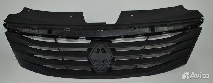 Решетка радиатора (плас) 8200752748 renault
