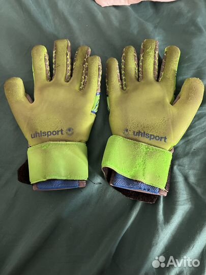 Вратарские перчатки uhlsport