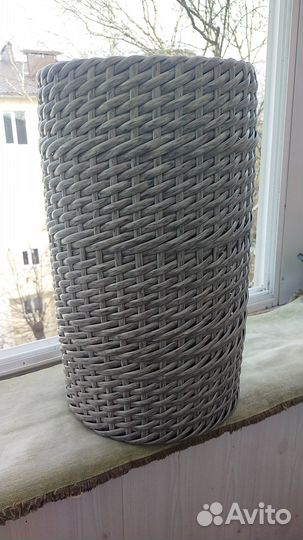 Кашпо из ротанга