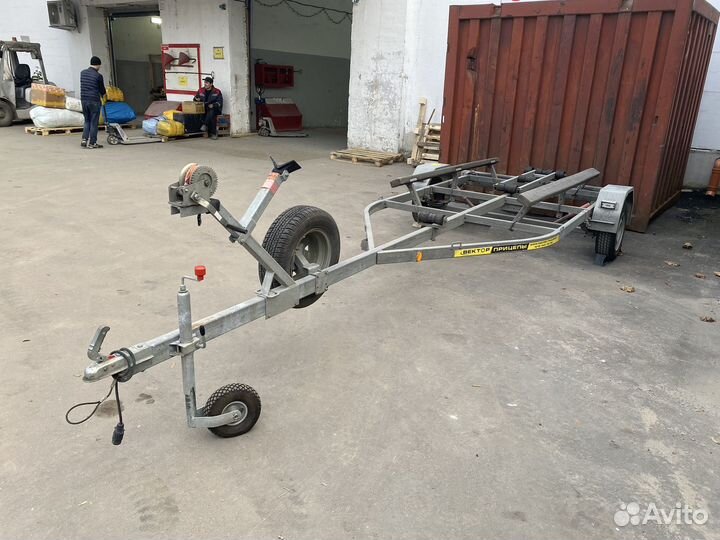 Лодочный прицеп бу