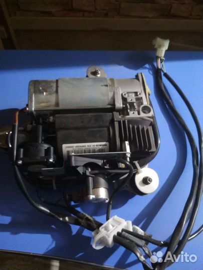 Компрессор пневмоподвески. BMW - X5 E53