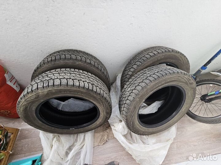 Viatti Bosco S/T V-526 215/60 R17