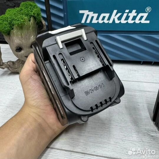 Шуруповерт для ледобура Makita 26v 12 Mah