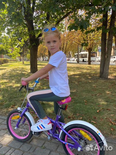 Велосипед для девочки колеса 16 с доп колесами