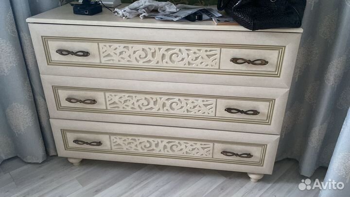 Спальный гарнитур