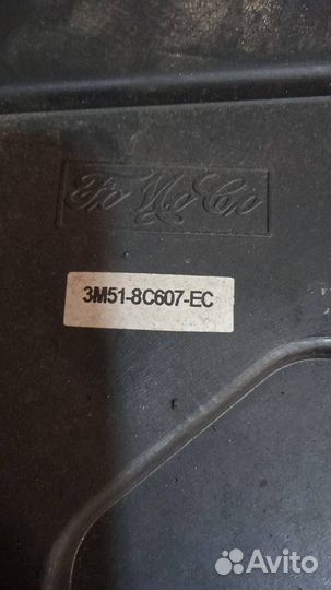 Вентилятор радиатора Ford Focus 2 2008 3M518C607EC