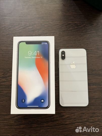 iPhone X, 64 ГБ