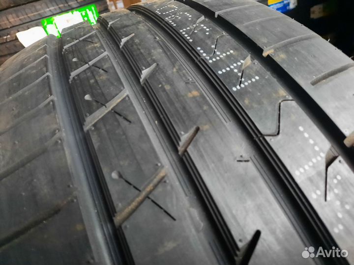 Habilead HF330 275/40 R21 и 315/35 R21 107Y