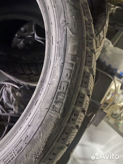 Pirelli Ice Zero 245/40 R18