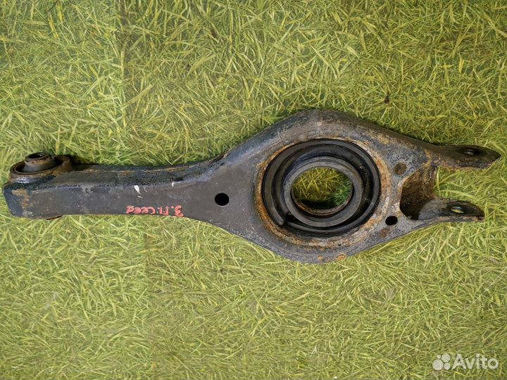 Рычаг поперечный под пружину Kia Ceed ED G4FA 1.4