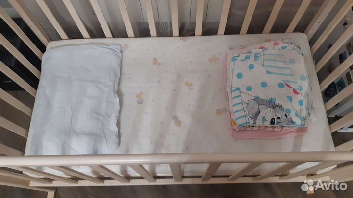 Детская кровать с матрасом