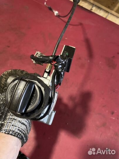 Замок зажигания Nissan Tiida