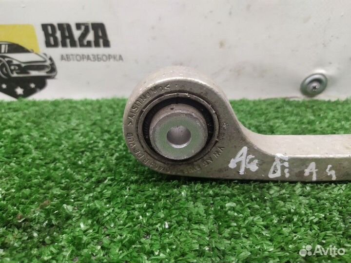 Стойка заднего стабилизатора правая R Audi A4