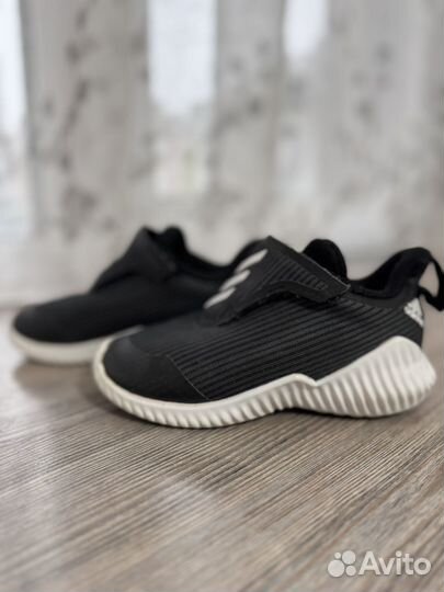 Кроссовки детские adidas 26 размер