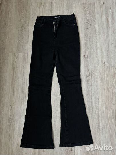 Черные джинсы женские