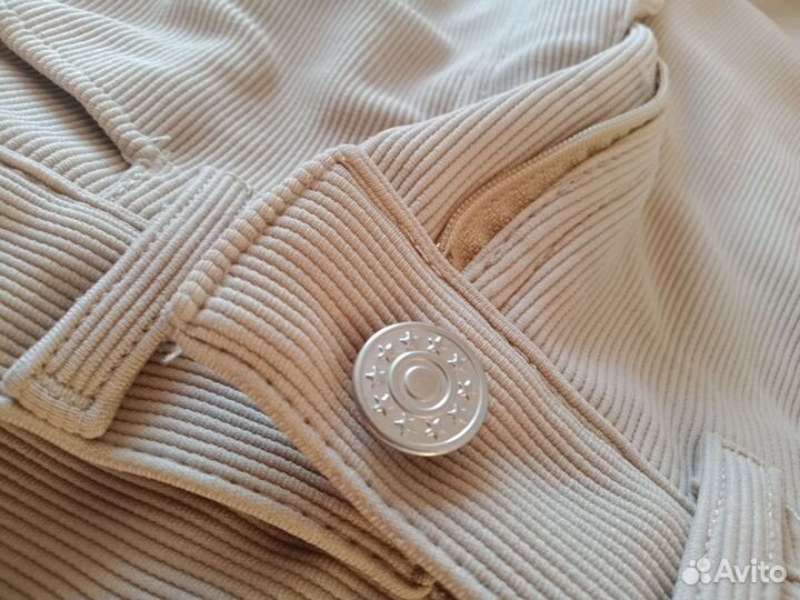 Брюки вельветовые новые кремового цвета