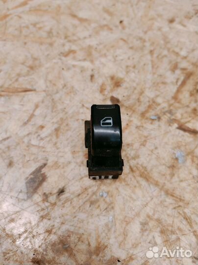 Кнопка стеклоподъемника Chery Tiggo (T11)