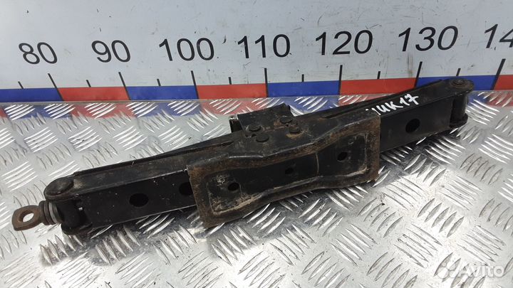 Домкрат на Land Rover Range Rover Sport