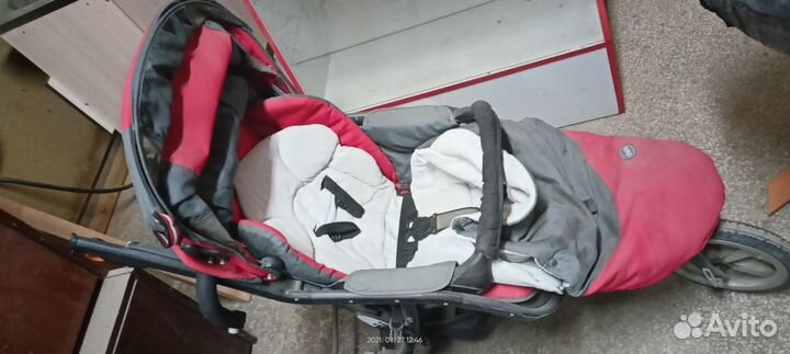 Коляска детская Chicco Италия