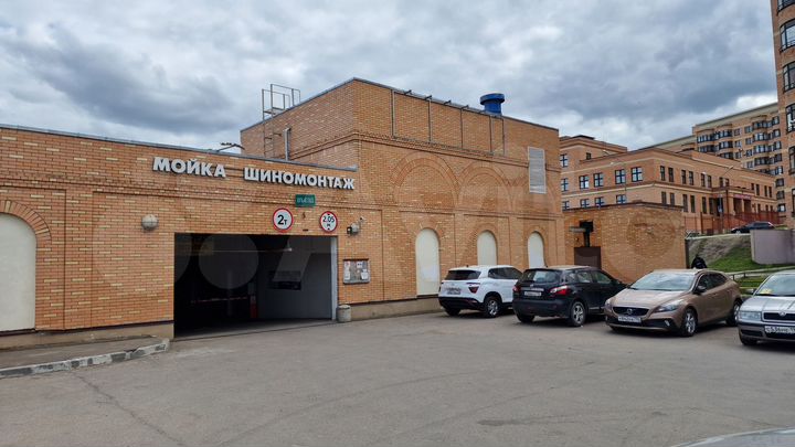 Машиноместо, 16 м²
